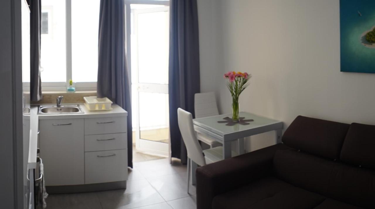 Wonderful Apartments With Shared Jacuzzi And Panorama Rooftop グジラ エクステリア 写真