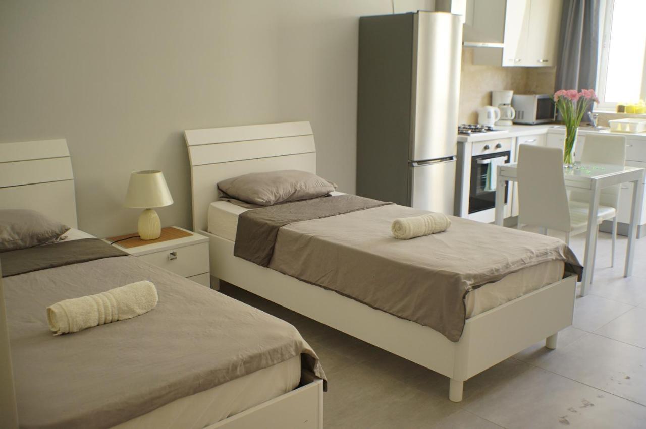 Wonderful Apartments With Shared Jacuzzi And Panorama Rooftop グジラ エクステリア 写真